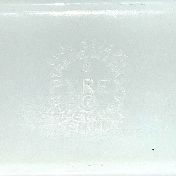 Vintage Pyrex Amish Butterprint Fridge Dish 0502 Clear Ribbed Lid 1 1/2 Pint - Picture 6 of 6